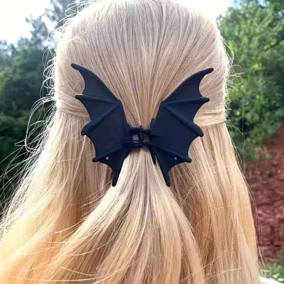 Gothic Black Bat Hair Clip - Picture 2 of 6